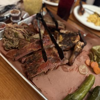 Bashful Bandit Barbecue - Bandit tray - Barbeque Near Me - Tucson, Arizona