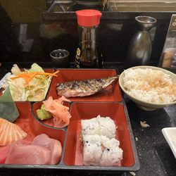 Matsuyama - Cooked mackerel bento box