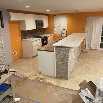 Thomas Kitchen and Bath - Kitchen remodel
10 foot Bi-level Island - General Contractors Near Me Thomas Kitchen and Bath - Kitchen remodel
10 foot Bi-level Island - General Contractors Near Me