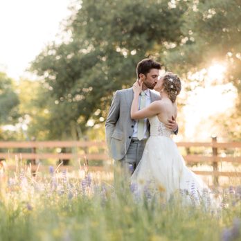 Anna Hogan Photography - Anna picked out a part of our venue we hadn't even thought of. She could tell immediately the light would be magical there when sunset came! - Event Photography Near Me Anna Hogan Photography - Anna picked out a part of our venue we hadn't even thought of. She could tell immediately the light would be magical there when sunset came! - Event Photography Near Me