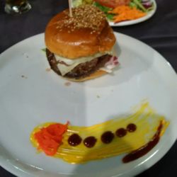 Saloniki - Hamburguesa