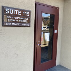 Peak Performance Physical Therapy - Front door