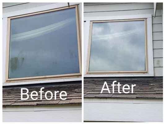 Window Washing - Residential and Commercial Window Washing. Solar Panel Washing as well. Up to 3 stories w/out a ladder! Spot free dry w/ our purified water system! Window Washing - Residential and Commercial Window Washing. Solar Panel Washing as well. Up to 3 stories w/out a ladder! Spot free dry w/ our purified water system!