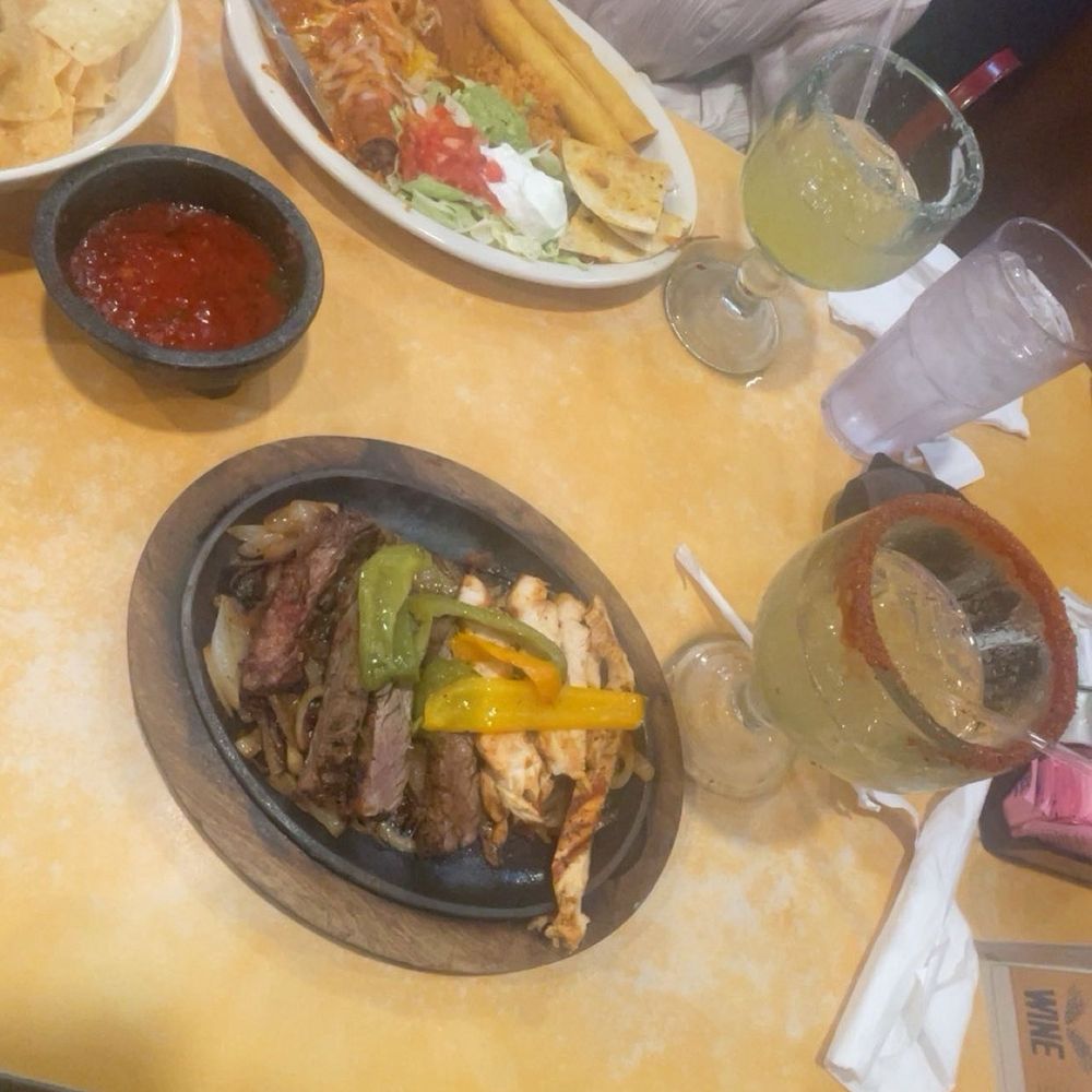 Los Molcajetes - Fajitas and Tijuana platter - Mexican Near Me - Mansfield, Texas Los Molcajetes - Fajitas and Tijuana platter - Mexican Near Me - Mansfield, Texas