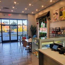 King Kong Milktea & Smoothie - Order counter