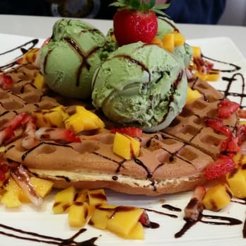 Leisure Cafe - Waffle with green tea ice cream, mango and strawberries - Cantonese Near Me - San Leandro, California
