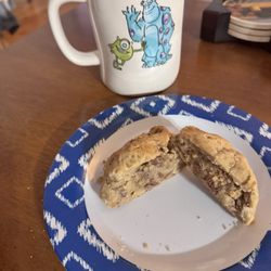 Halfsies Cookie - Coffee toffee chocolate chip cookies