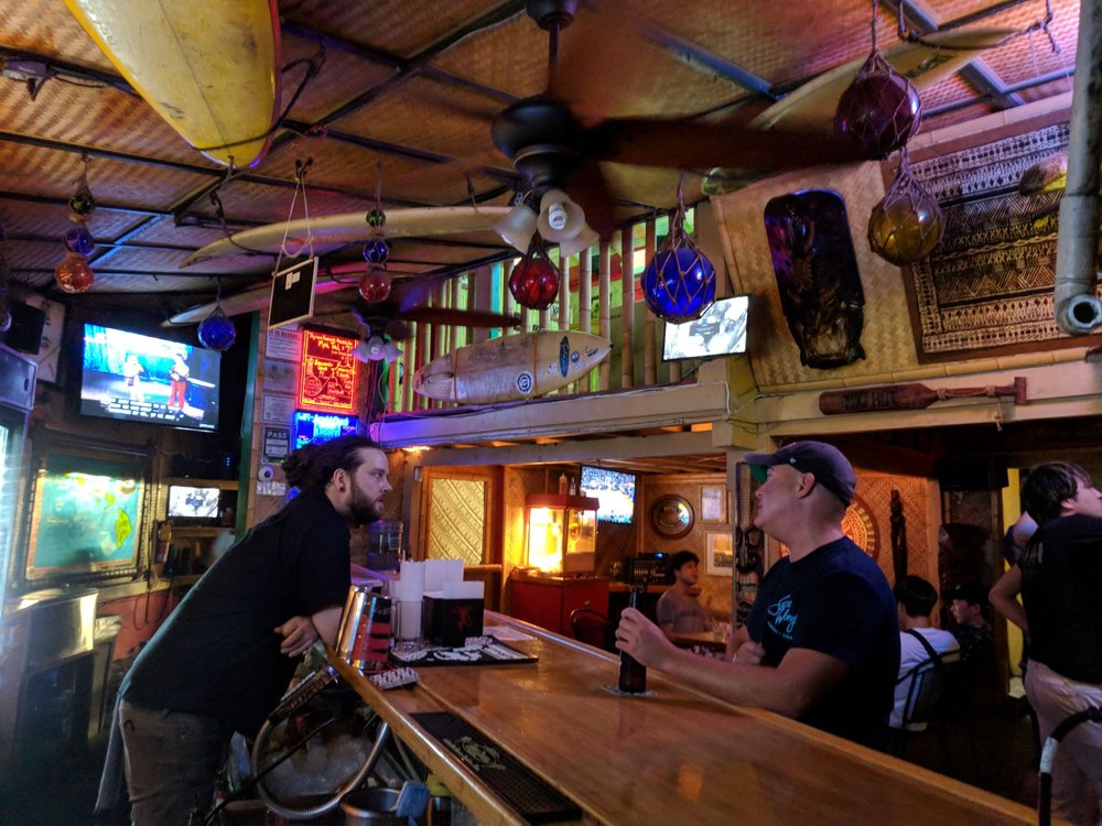 ARNOLD’S BEACH BAR & GRILL 332 Photos & 415 Reviews Dive Bars 339