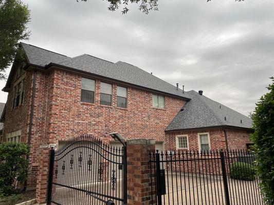 Griffith Roofing Logo