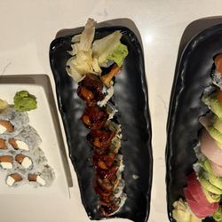 Wokcano - Rainbow Roll Philadelphia Roll Black Dragon Roll
