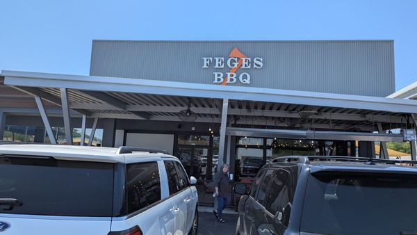 Feges BBQ by null