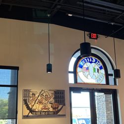 DiCicco’s Italian Restaurant - Nice interior