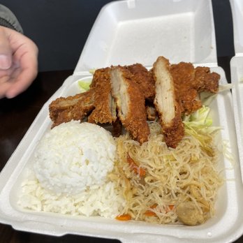 Jeepney by Adobo Grill - Chicken katsu, pancit, rice - Food Trucks Near Me - Anchorage, Alaska Jeepney by Adobo Grill - Chicken katsu, pancit, rice - Food Trucks Near Me - Anchorage, Alaska