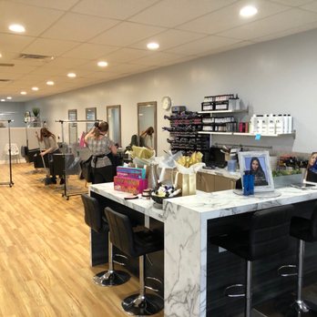 330 Hair Studio - Nice, roomy, and very clean! - Hair Salons Near Me - Cuyahoga Falls, Ohio