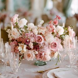 Viva Flowers - Wedding centerpiece