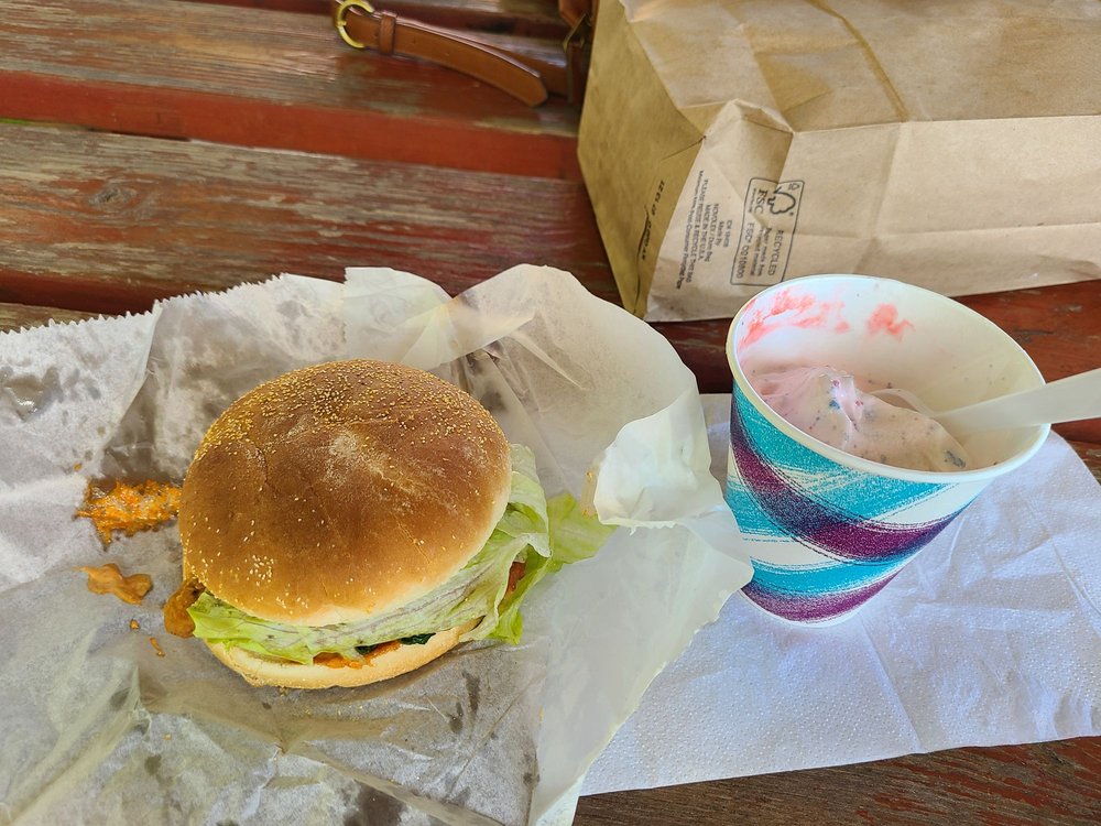 Shake A Burger Logo