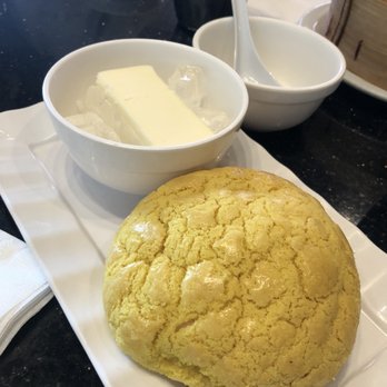 Inshou Cafe - Pineapple bun with iced butter - Chinese Near Me - San Mateo, California Inshou Cafe - Pineapple bun with iced butter - Chinese Near Me - San Mateo, California