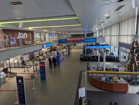 Jackson-Medgar Wiley Evers International Airport by null