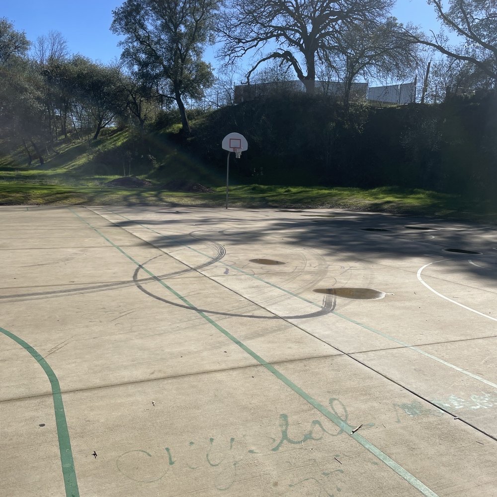 Hewitt Park - Basketball Courts - Bocce Ball Near Me - Oroville, California