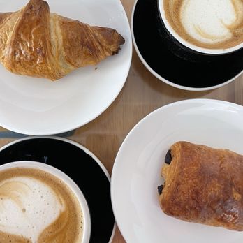 Brewtus Roasting - Latte Cappuccino - Coffee Roasteries Near Me - Delmar, New York