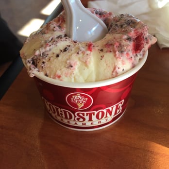 Cold Stone Creamery - Sweet cream with brownie and strawberry - Ice Cream & Frozen Yogurt Near Me - Omaha, Nebraska