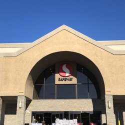 Safeway - Entrance
