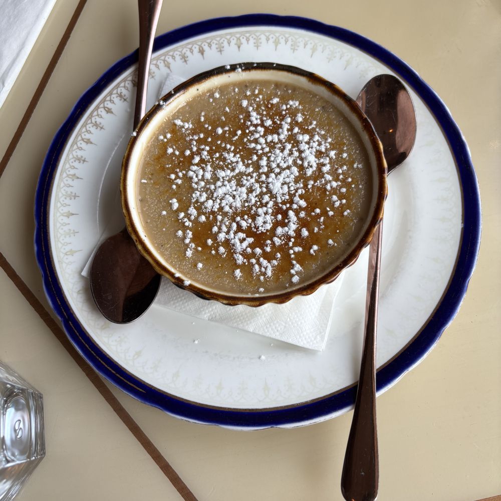 Verlan - Earl grey crème brûlée - Breakfast & Brunch Near Me - Hamilton, Ontario Verlan - Earl grey crème brûlée - Breakfast & Brunch Near Me - Hamilton, Ontario
