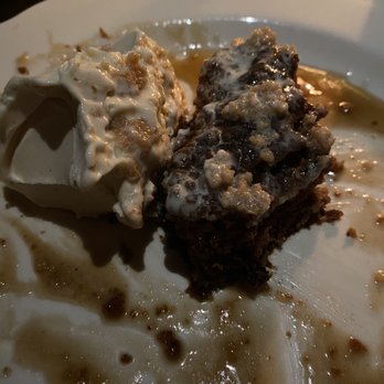 Armitage Alehouse - Sticky date cake - Pubs Near Me - Chicago, Illinois Armitage Alehouse - Sticky date cake - Pubs Near Me - Chicago, Illinois