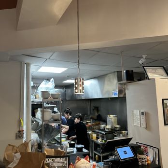 Bahn Pho - Inside - Vietnamese Near Me - Hoboken, New Jersey