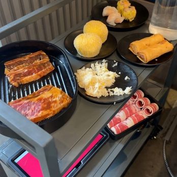 HOW Pot - Short rib, fried rice, custard buns, dim sum, spring roll - Hot Pot Near Me - Seattle, Washington