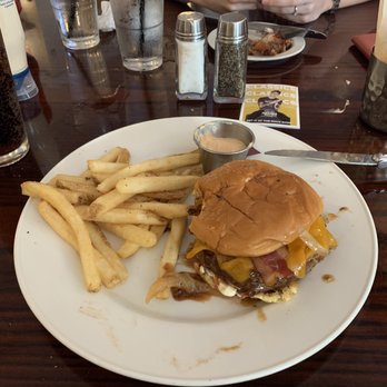 Hard Rock Cafe - BBQ Burger - Burgers Near Me - Key West, Florida Hard Rock Cafe - BBQ Burger - Burgers Near Me - Key West, Florida