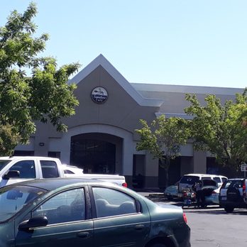 Starbucks - Coffee & Tea Near Me - Sacramento, California