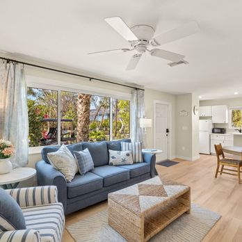 Driftwood Inn - Living Area - Vacation Rentals Near Me - Sanibel, Florida Driftwood Inn - Living Area - Vacation Rentals Near Me - Sanibel, Florida