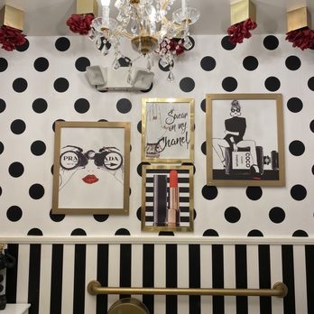 Mrs Coco - The cute bathroom decor - Cafes Near Me - Henderson, Nevada