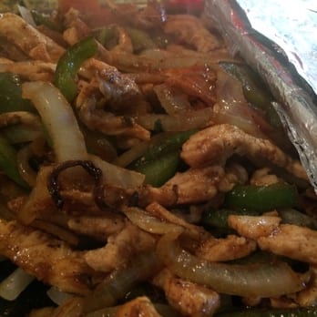 El Cabrito - Lunch Chicken Fajitas - Mexican Near Me - Winona, Mississippi