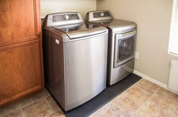 Washer & Dryer Repair - We can repair your washer and dryers to get them running like new.