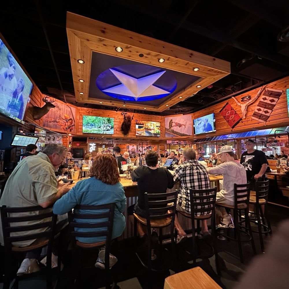 Texas Roadhouse - Packed house! - Steakhouses Near Me - Mount Dora, Florida
