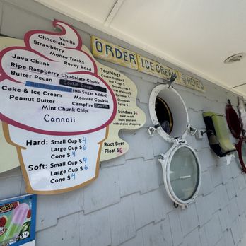 Moby's Lobster Deck - Seafood Near Me - Highlands, New Jersey