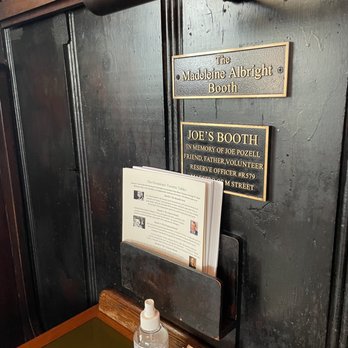 Martin's Tavern - Breakfast & Brunch Near Me - Washington, DC, District of Columbia Martin's Tavern - Breakfast & Brunch Near Me - Washington, DC, District of Columbia