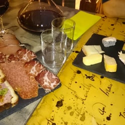 Entre 2 Vins - Assiette de charcuterie Corse et de fromage