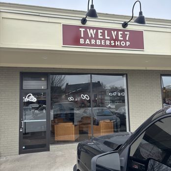 Twelve 7 Barbershop - Barbers Near Me - Worthington, Ohio Twelve 7 Barbershop - Barbers Near Me - Worthington, Ohio