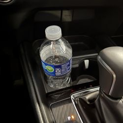 Budget Car Rental - Empty water bottle left in the car when I picked it up