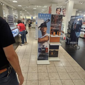 JCPenney - Department Stores Near Me - Glendale, California