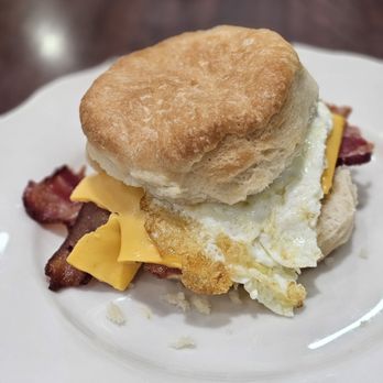 HunnyBunny Biscuit - Classic Biscuit with Bacon - Breakfast & Brunch Near Me - Oklahoma City, Oklahoma
