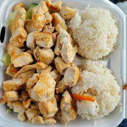 Yummy Bistro - Chicken hibachi - hold the teriyaki sauce - with white rice - they no longer have brown rice