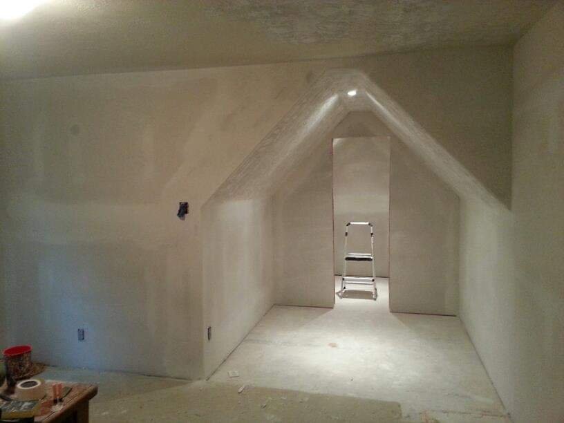 Slide of Colombo Services