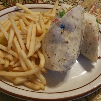 Houston's Trails End Restaurant - BLT wrap - American Near Me - Kanab, Utah