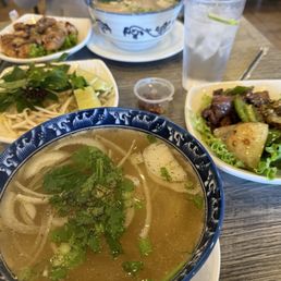 Filet mignon / shaken beef pho and chicken pho