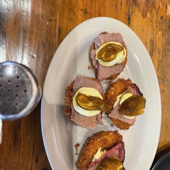 The Q & Brew - Breweries Near Me - Canton, Texas