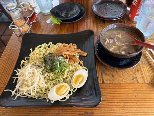 Dohatsuten Ramen & Tapas by null